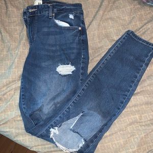 2 For 12$ Garage High Waisted Jeggings 💙